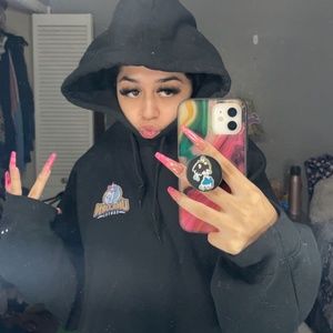 Meet your Posher, Vanessa